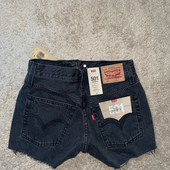 Levi’s 501 high rise shorts - Picture 2 of 3